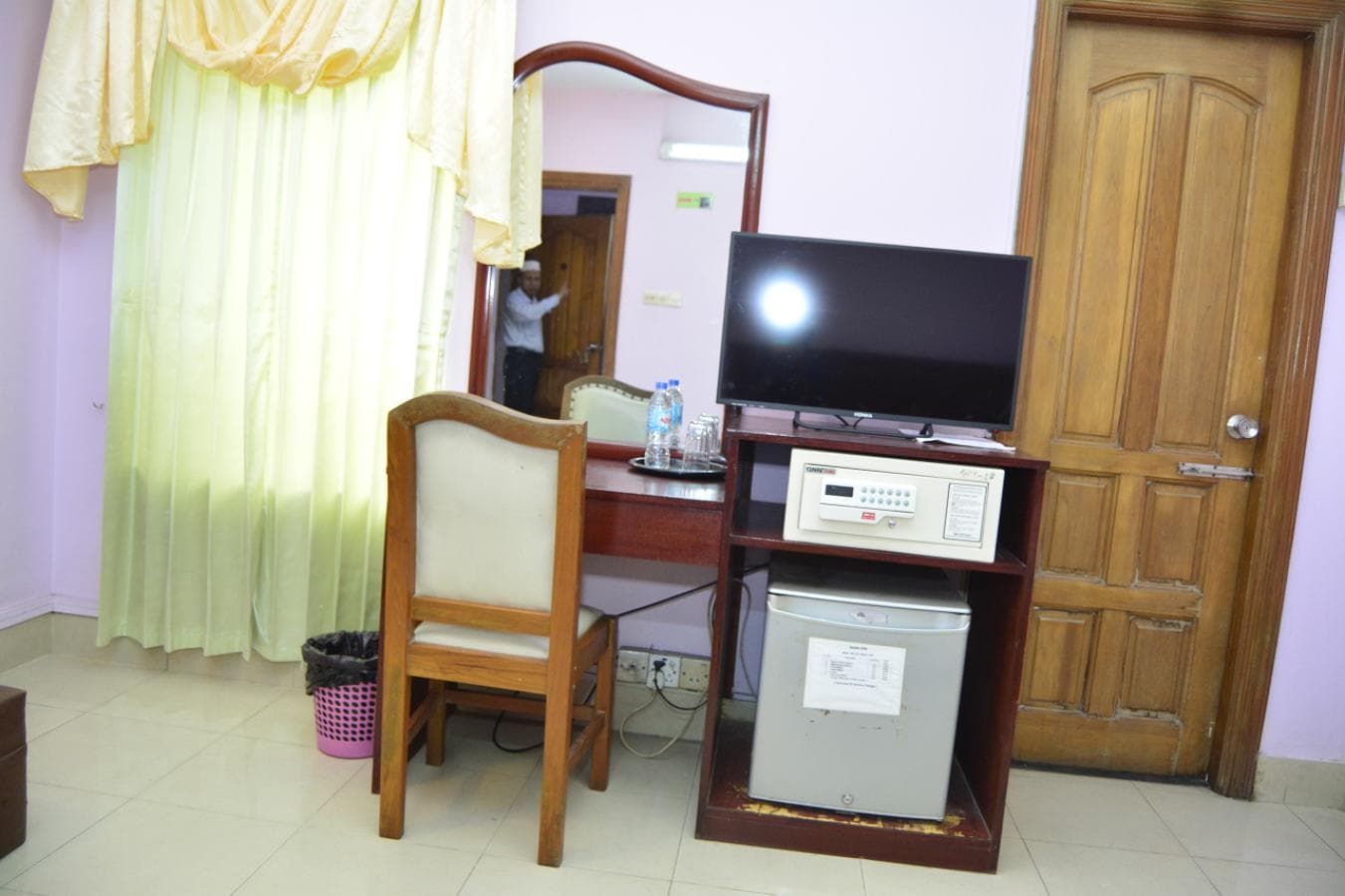 Image 4